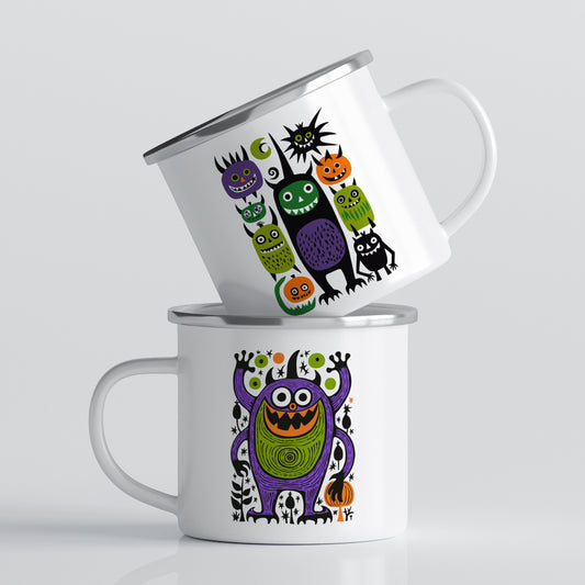 Kruset viser en livlig monsterillustrasjon på den ene siden, og en gruppe sjarmerende monstre på den andre. Illustrasjonsfoto.