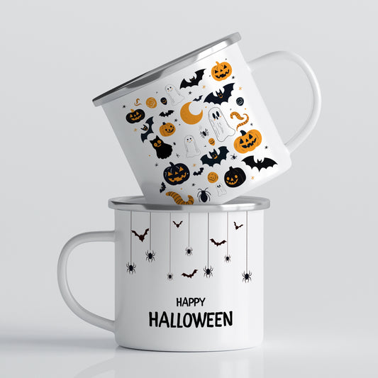 På dette emaljekruset finner du små spøkelser, gresskar, måner, flaggermus og stjerner i en energisk miks – perfekt for deg som elsker alt ved Halloween. 