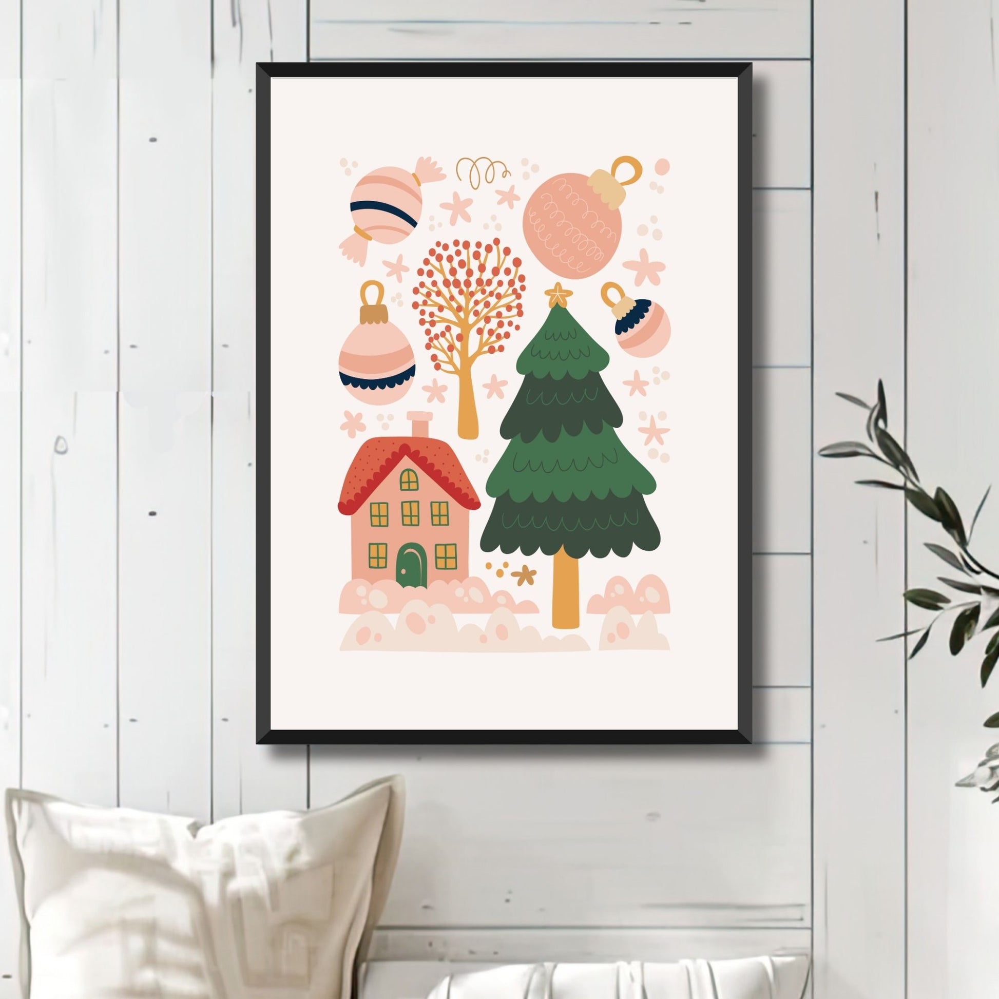 "Julehus og Kuler" er en nostalgisk plakat som viser et lite hus, et pyntet juletre, og klassiske julekuler, alle dekorert i delikate farger. Illustrasjonsfoto viser plakat i sort ramme.