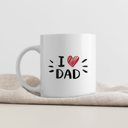 Et lekent krus med enkel og tydelig kjærlighetserklæring.
Designet i hvitt og rødt gir et friskt og moderne uttrykk – perfekt som en liten oppmuntring til pappa.