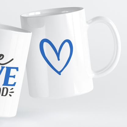 Et varmt og inkluderende krus som samler familiens stemmer i ett budskap.
Passer perfekt som gave fra barna, eller som en hyggelig hilsen til verdens beste pappa.