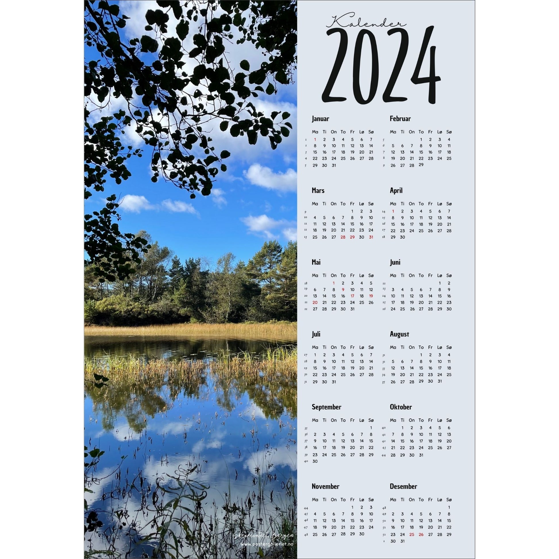 Kalender 2024 i grafisk print med fotomotiv. Halve vertikale side er et høstbilde fra Skranevatnet ved Sandsli, Bergen. Den andre halvdelen er påført 12 måneder med ukenummer og anmerket høytidsdager. 