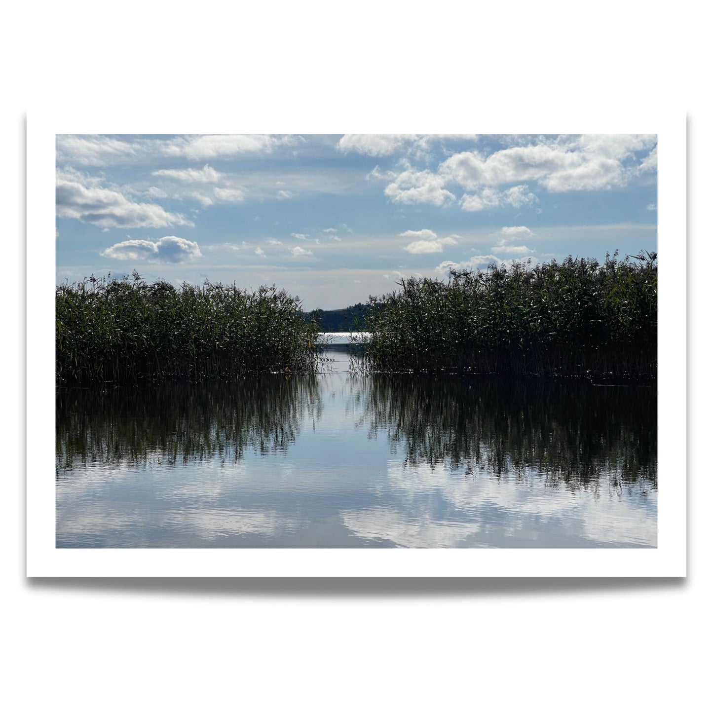 Dette naturmotivet fra Trøndelag er rikt på kontraster og refleksjoner – og gir en følelse av dybde, stillhet og langsom tid. 