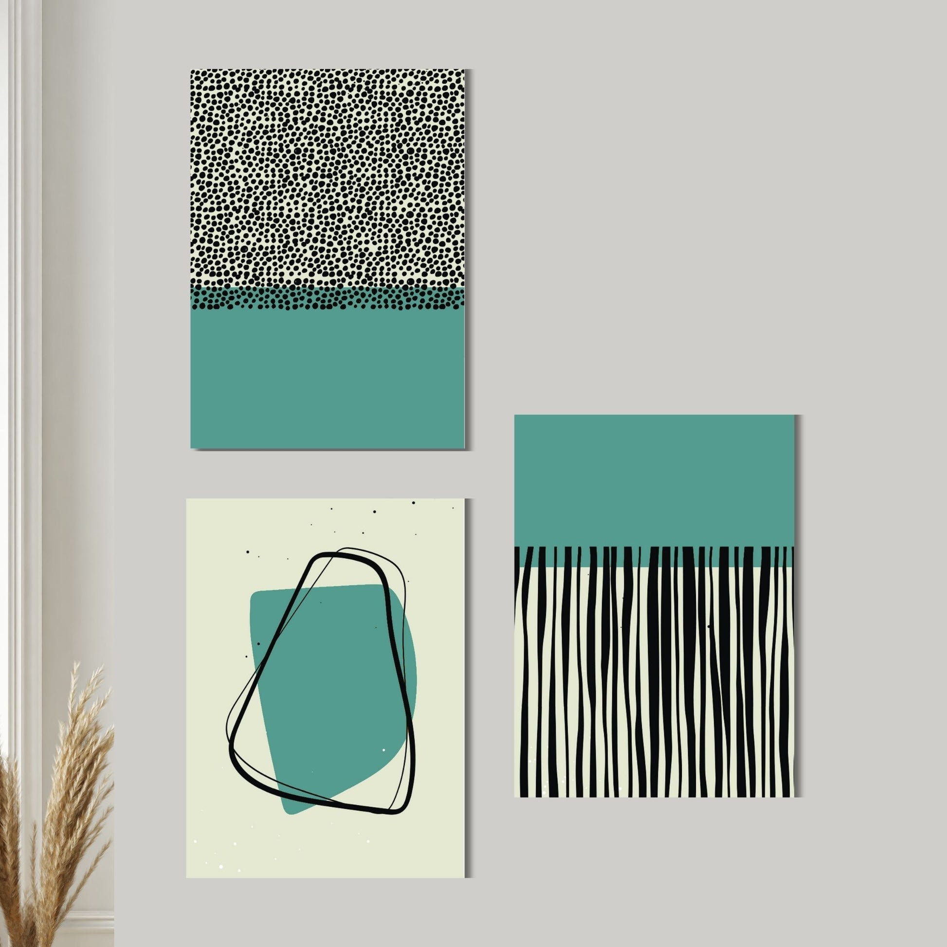 Grafisk abstrakte kunstplakat kombinerer elegant svart og grønn på en subtil beige bakgrunn. Illustrasjonsfoto viser serien "Minimal Abstract Art Collection - Green" på lerret.