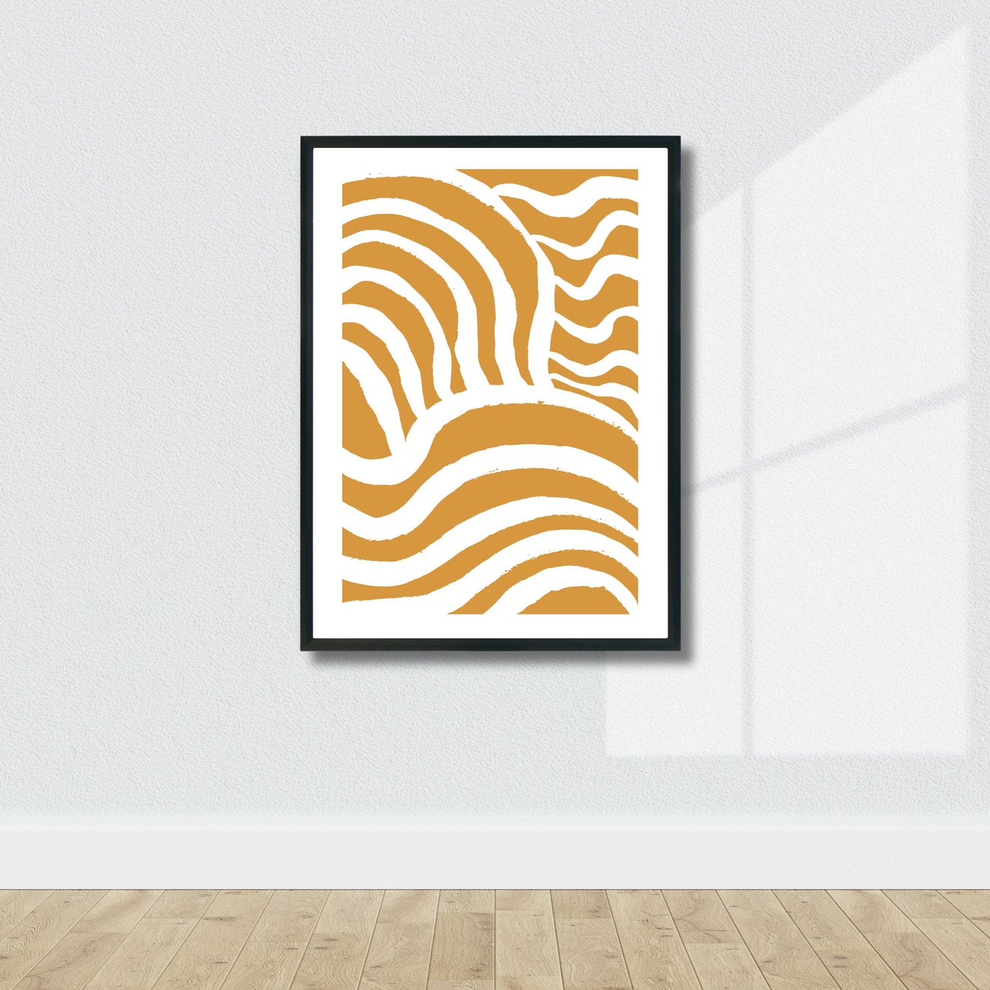 Modern Art - plakat i grafisk design i gul-oransje bølgende abstrakt mønster. Illustrasjonsbilde av plakat i sort ramme.