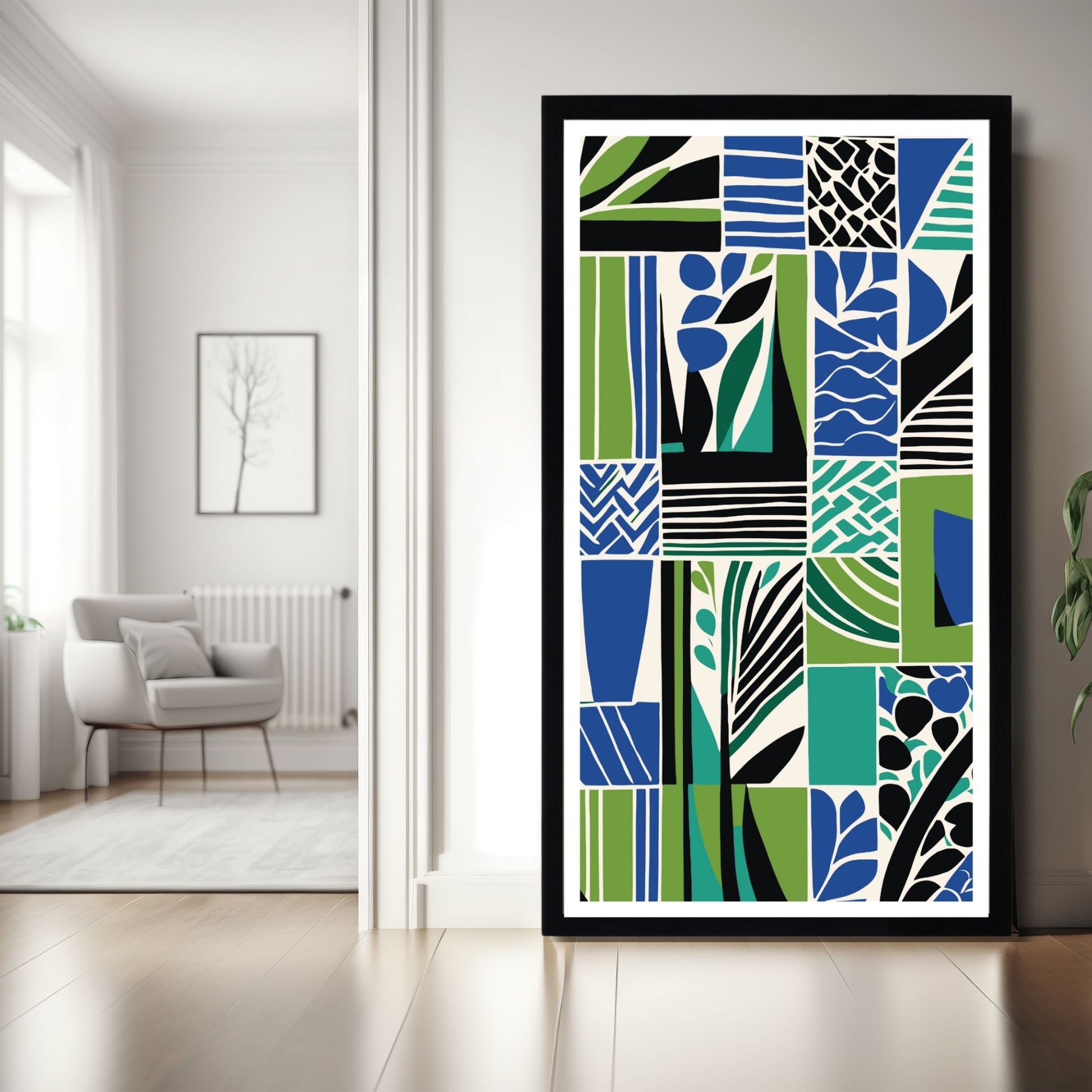 Dette kunstverket kombinerer abstrakte former og botaniske elementer i en dynamisk blanding av blå, grønne og svarte toner, perfekt for å skape et unikt fokuspunkt i ethvert rom. Illustrasjonen viser plakat i vertikalt format med hvit kant, i sort ramme.