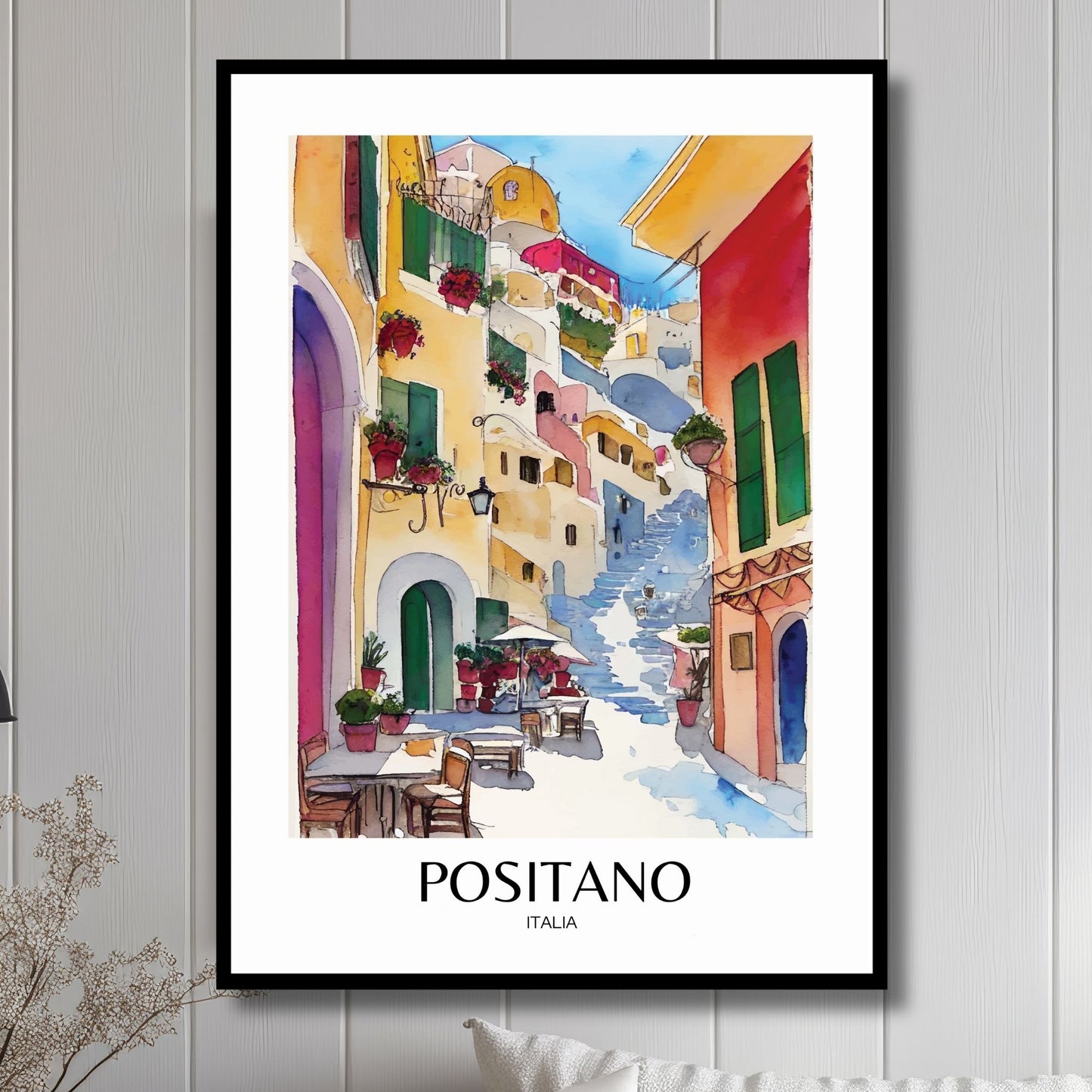 Inviter Positanos sjarm inn i hjemmet ditt med vår elegante plakat Positano No3. Illustrasjon viser plakat med tekst i sort ramme.