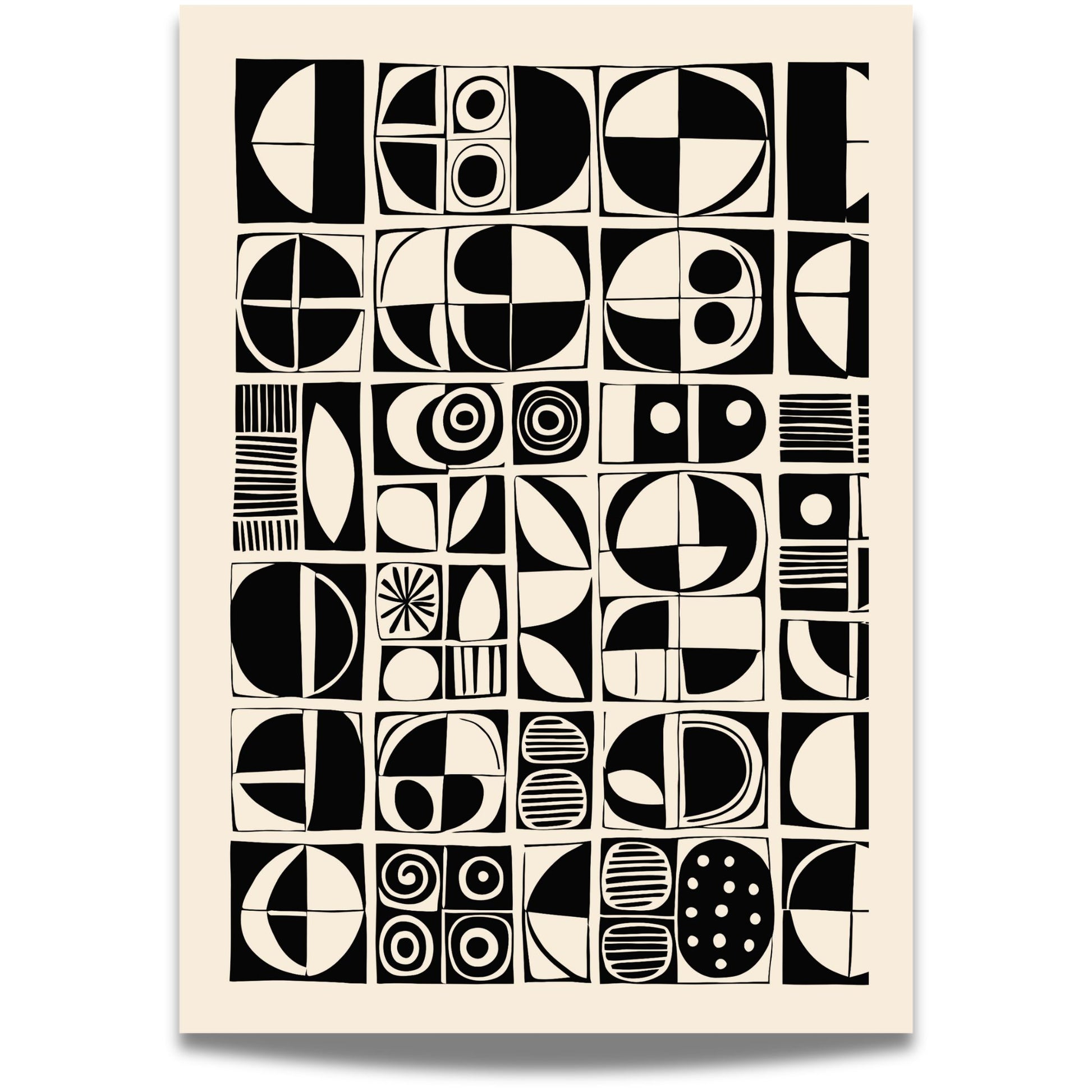 Retro Forms er en moderne hyllest til mid-century design, med et mønster av halvsirkler, striper og sirkler i svart og kremfarget palett. Illustrasjon viser motiv med smal kant.