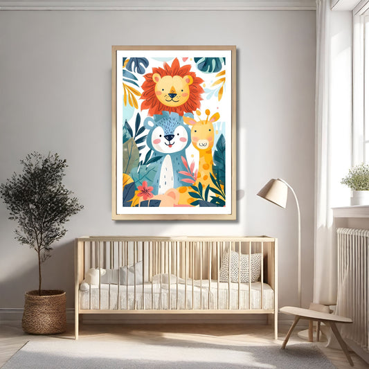 Denne sjarmerende illustrasjonen har en fargerik løve, en nysgjerrig bjørn, en vennlig sjiraff og andre safari-dyr, omgitt av frodig jungel. Illustrasjonsfoto viser motivet som plakat i lys ramme.