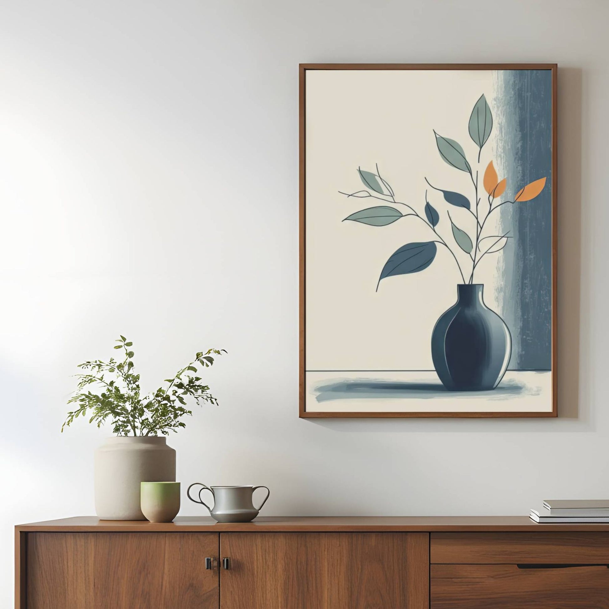Midnight Bloom, et elegant kunstverk med dempede blåtoner og subtile kontraster. Illustrasjon viser motivet som plakat i brun ramme.