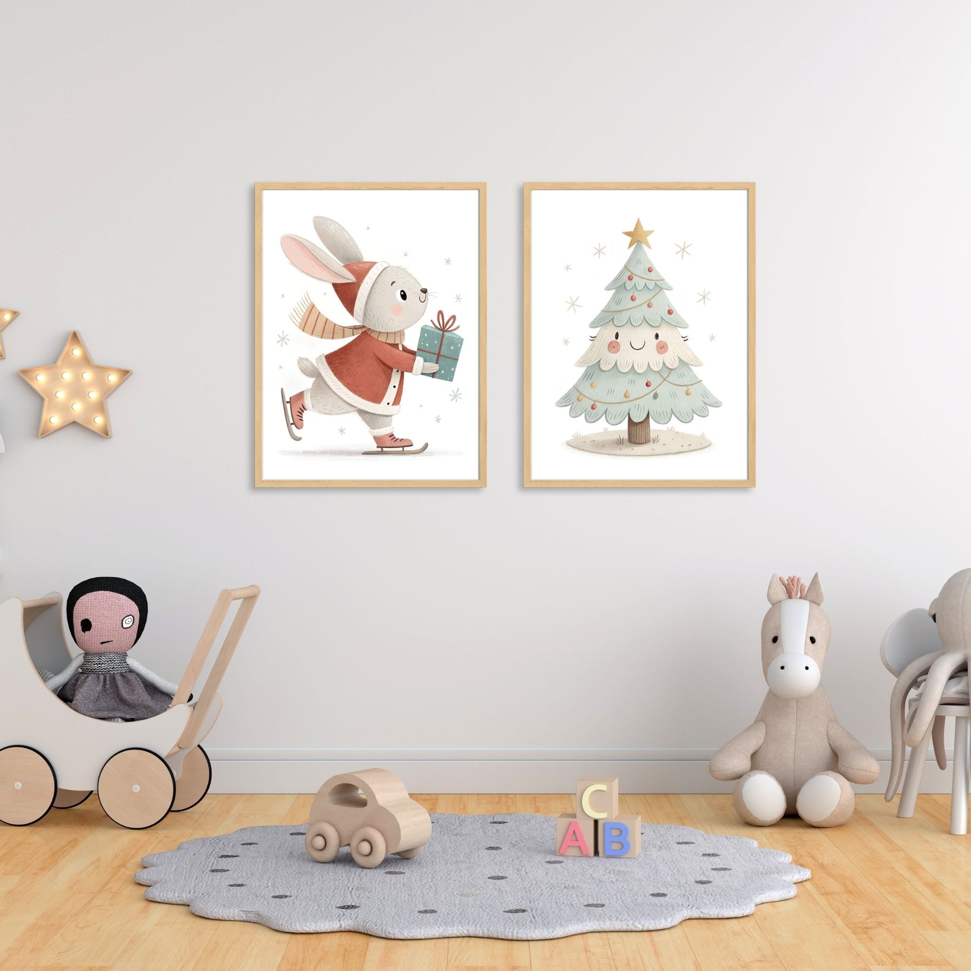 små julevenner – hare på skøyter med blå gave og et juletre i eik rammer på at barnerom