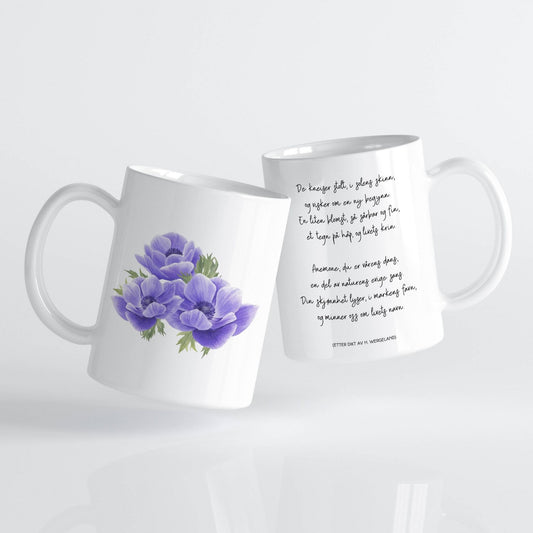 Sommerkrus ANEMONE No3 har et frodig motiv med tre lilla anemoner i full blomst