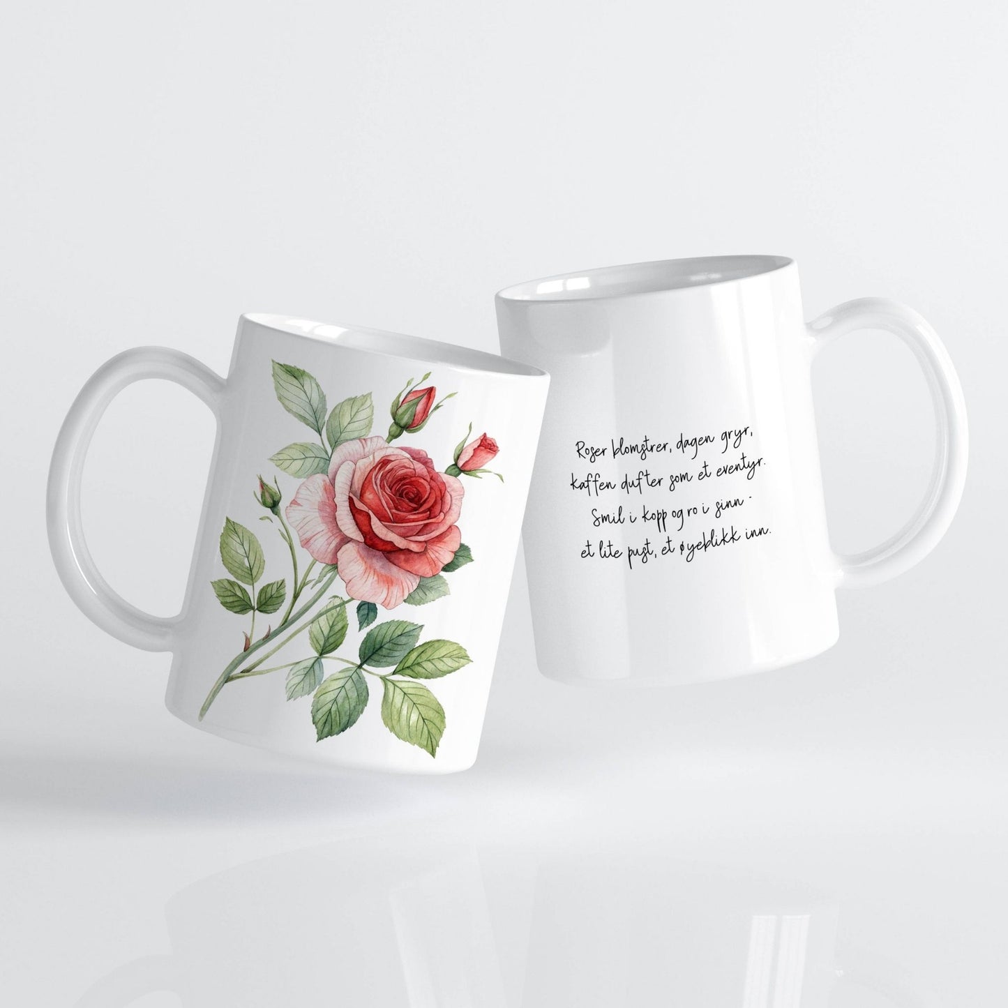 Sommerkrus ROSE No2 har et klassisk og botanisk uttrykk, med en dyp rød rose omgitt av knopper og grønne blader. Den delikate stilen gir følelsen av et botanisk oppslagsverk i kombinasjon med en romantisk morgenstund. Perfekt for roseelskere og livsnytere.