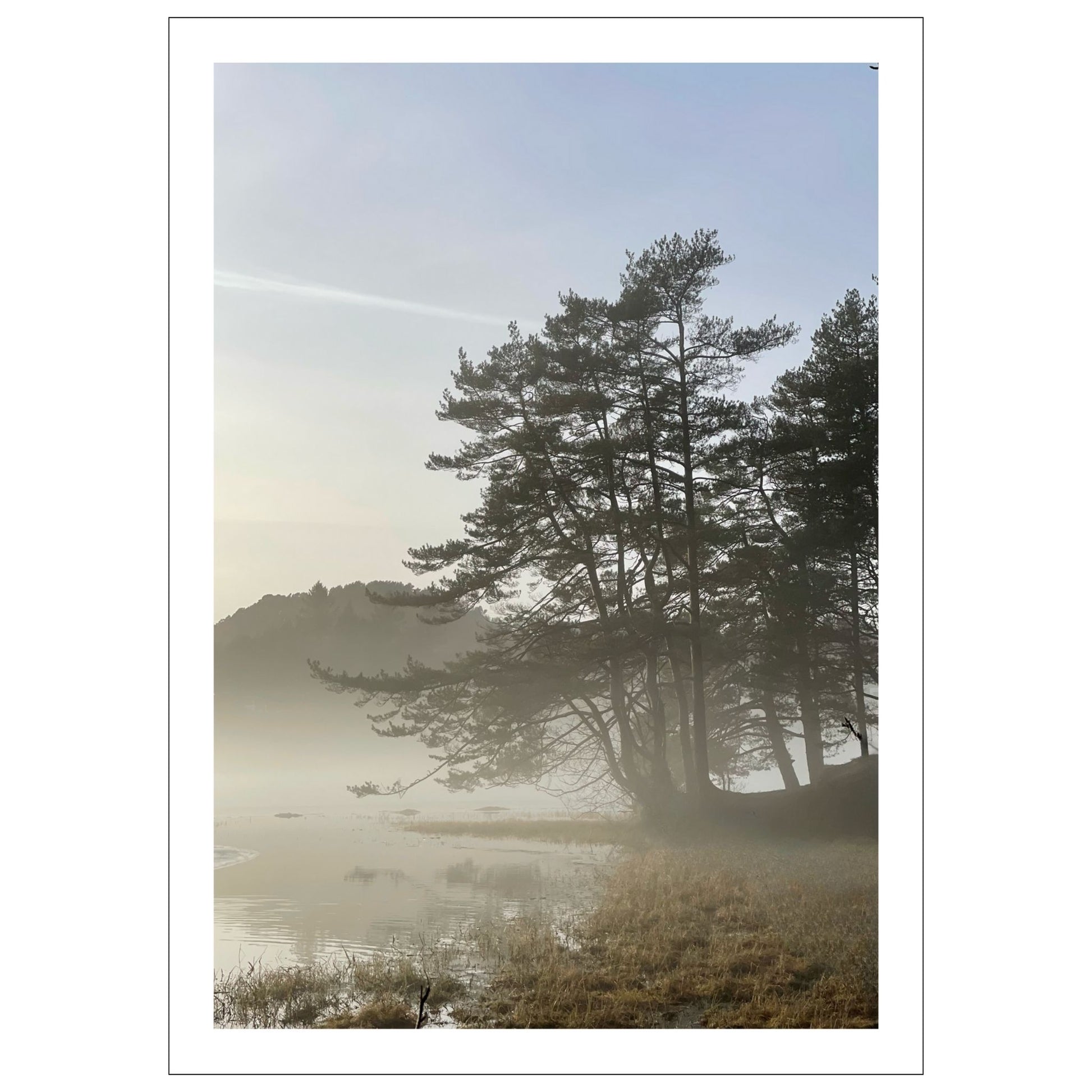 Stemningsfullt bilde fra Skranevatnet fotografert 29. januar 2024. Lerret og plakat.