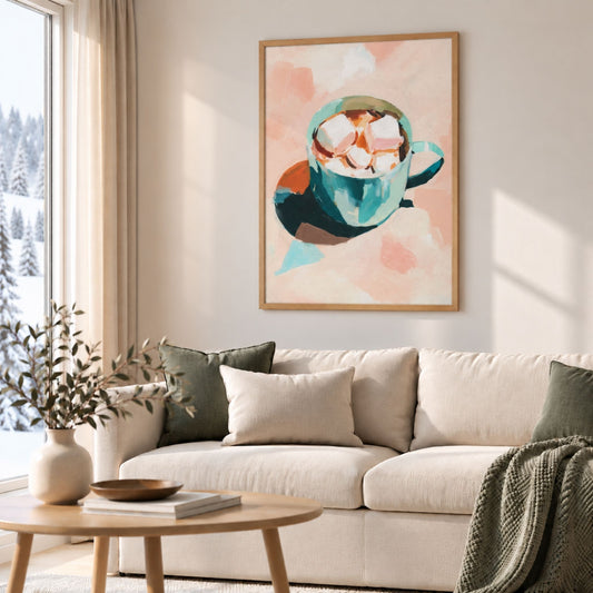 Cozy Cocoa plakat i lys eikeramme over beige sofa i skandinavisk stue