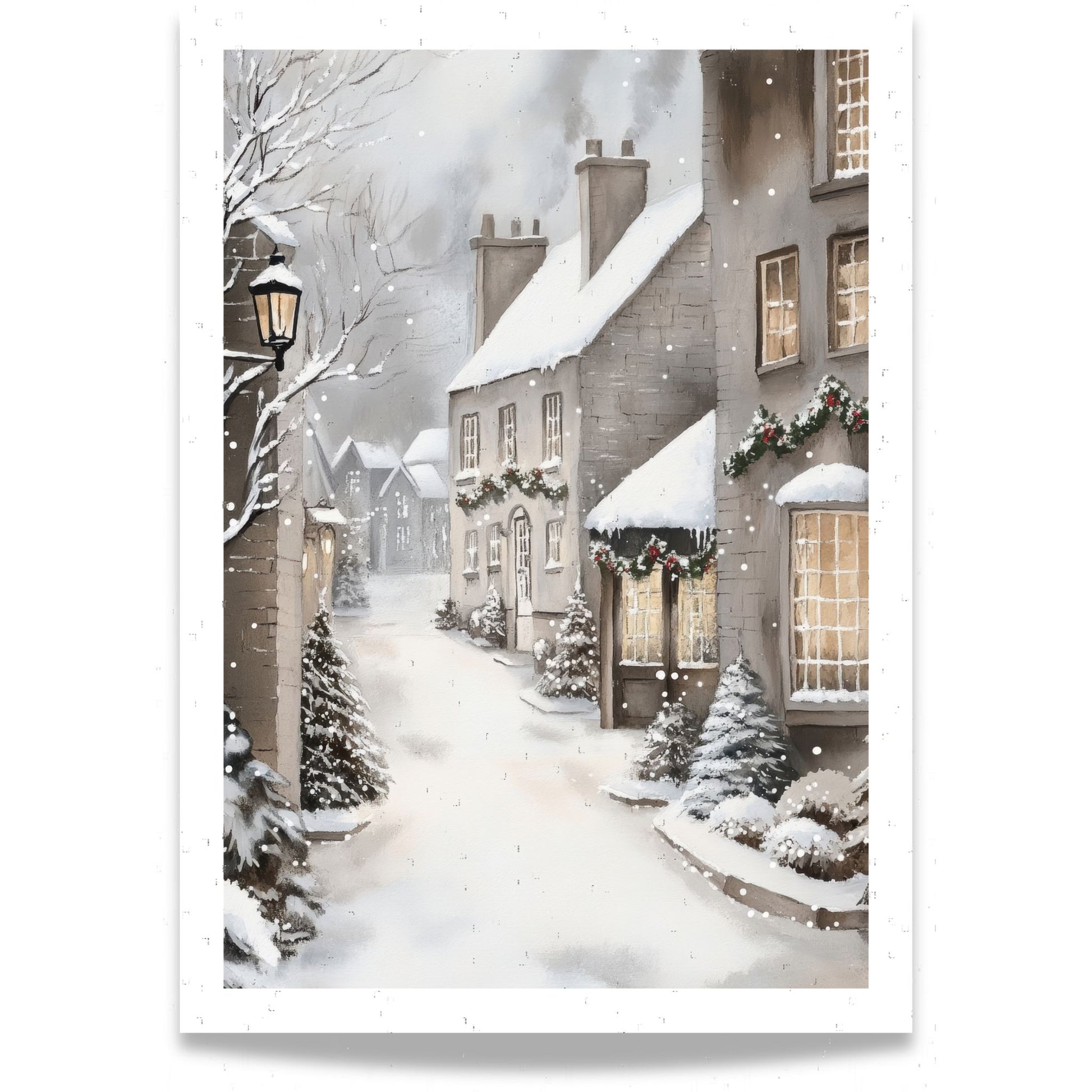 Snødekt gate med julepyntede hus og trær langs veien, som leder inn i et vinterlandskap.