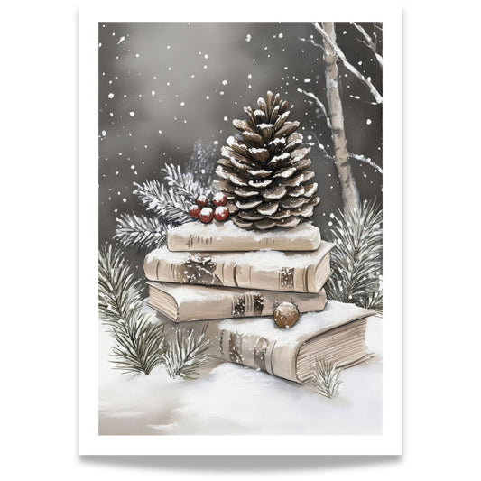 Stor kongle med små røde bær på toppen av snødekte, vintage bokstabler omgitt av vintergrønt.