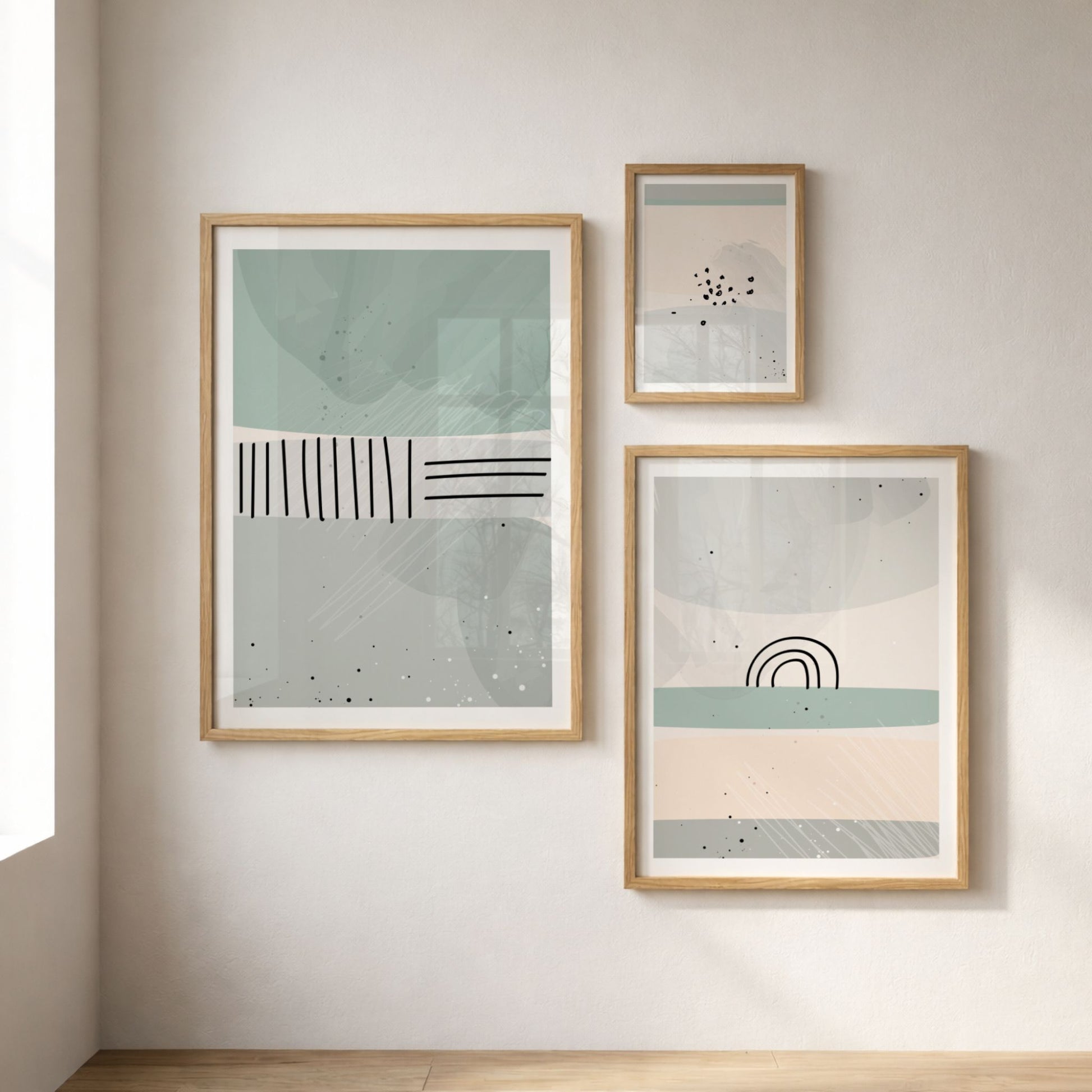 Dusty Green Collection vist som moderne asymmetrisk gallerivegg