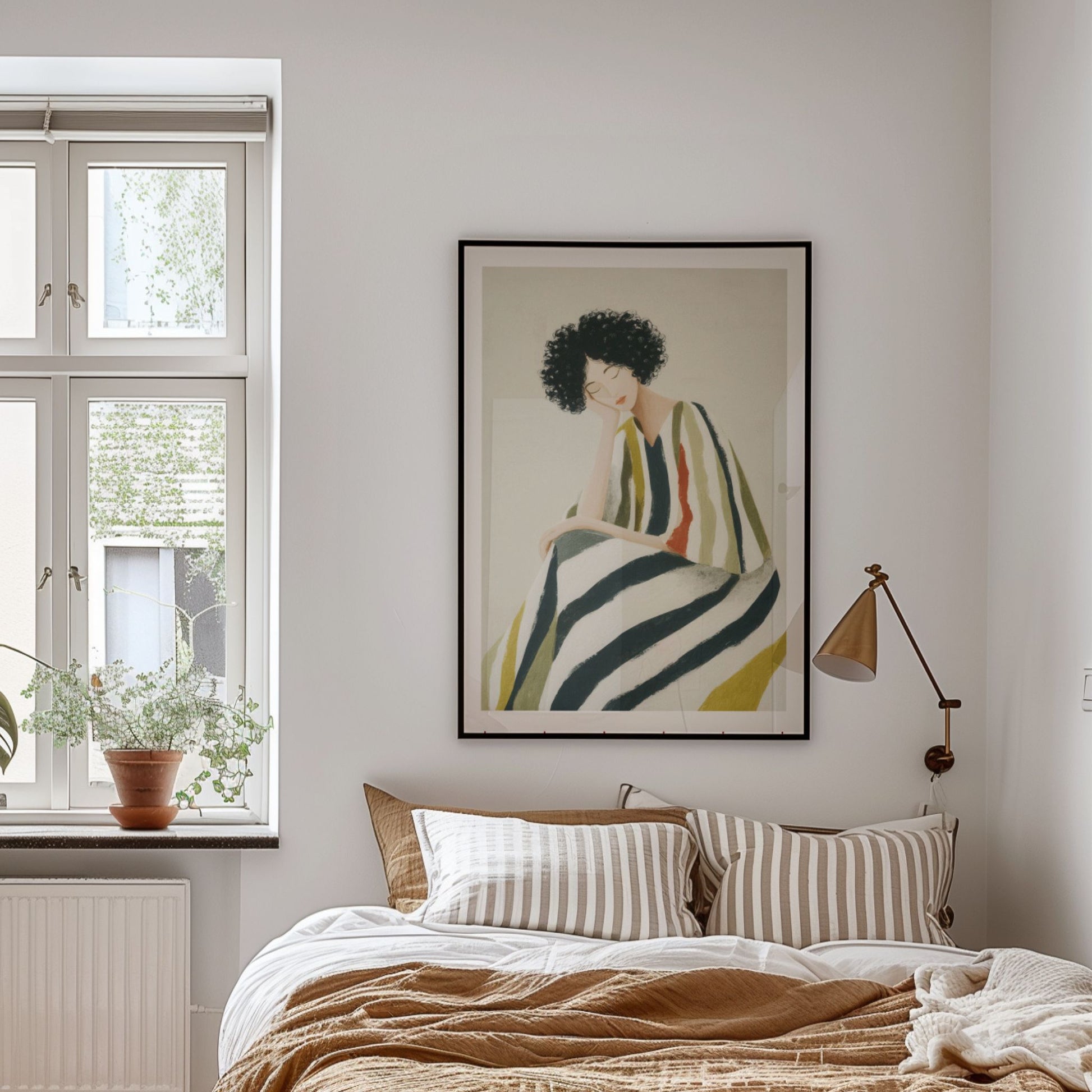 Moderne kunstplakat med stilisert kvinne i dempede toner, plassert i nordisk interiør