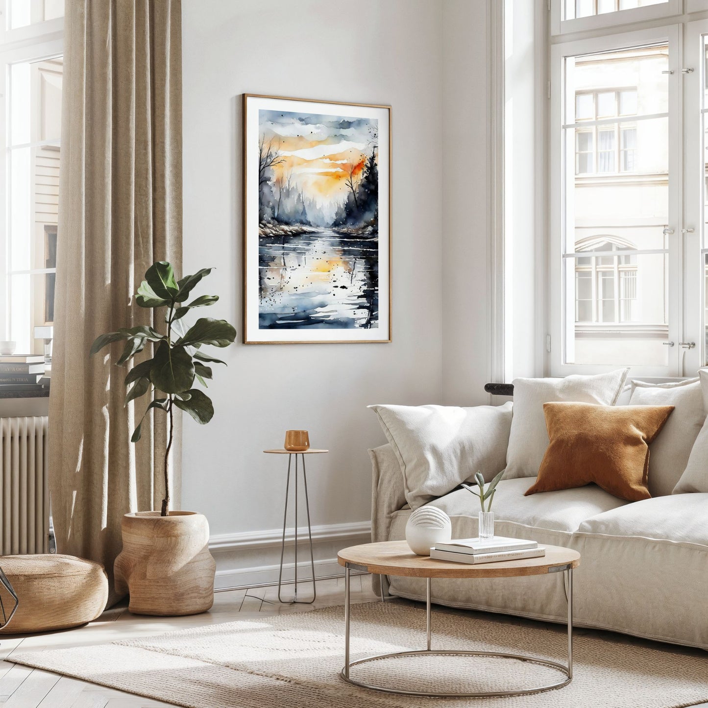 Evening Glow River vertikal plakat i moderne stue med varme naturtoner