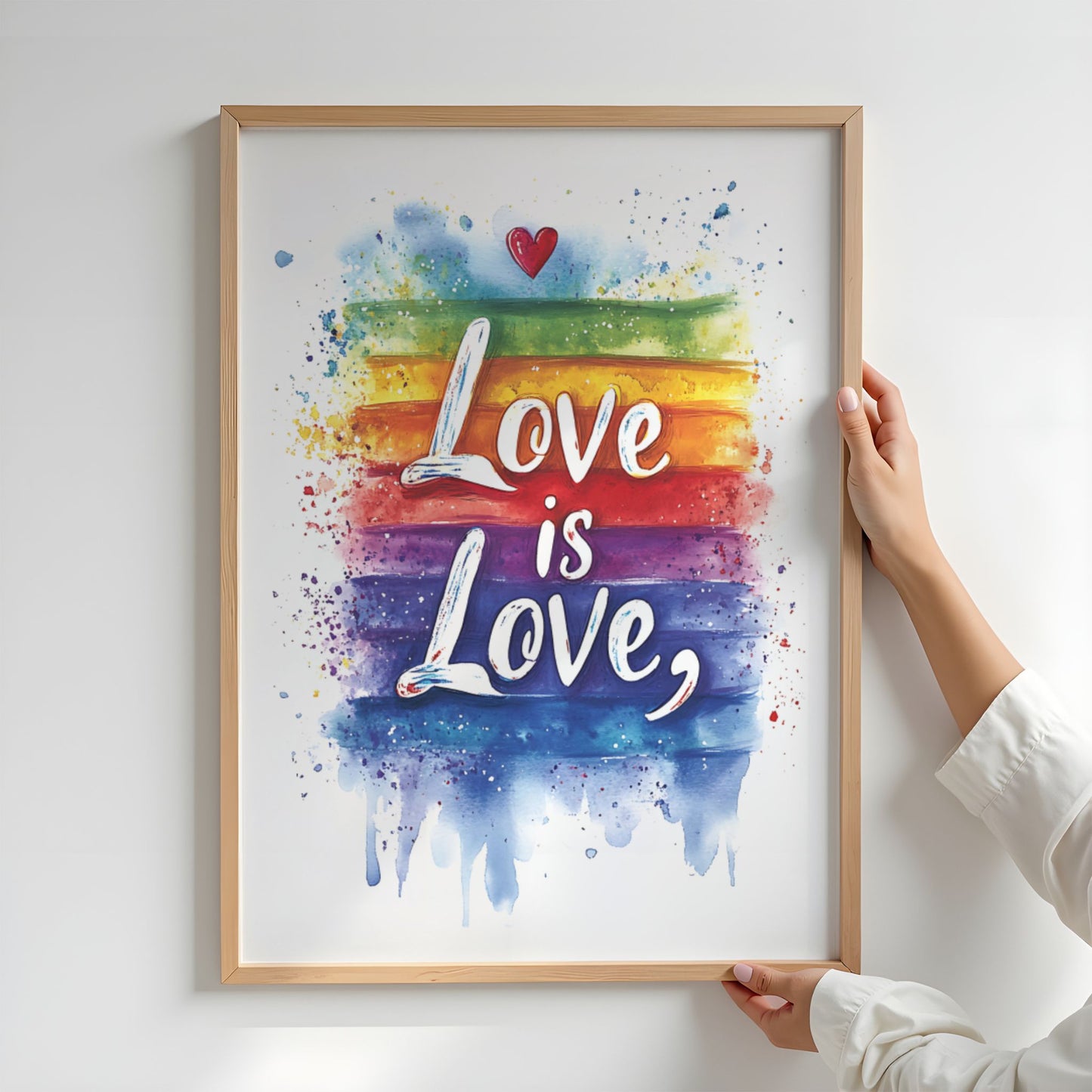 Love is Love Watercolor plakat i eikeramme med fargerikt akvarellmotiv