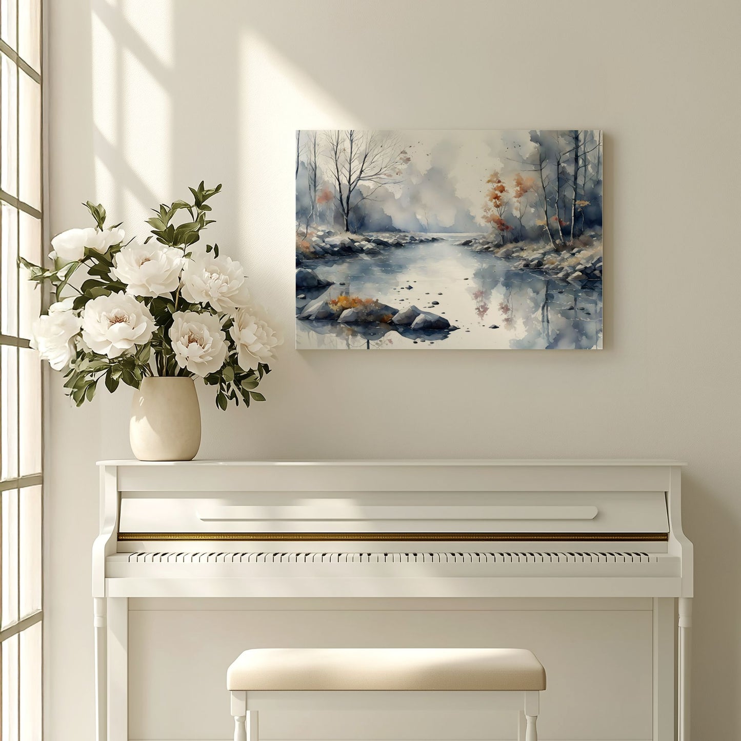 Misty River Bend lerret over piano i lyst og harmonisk interiør