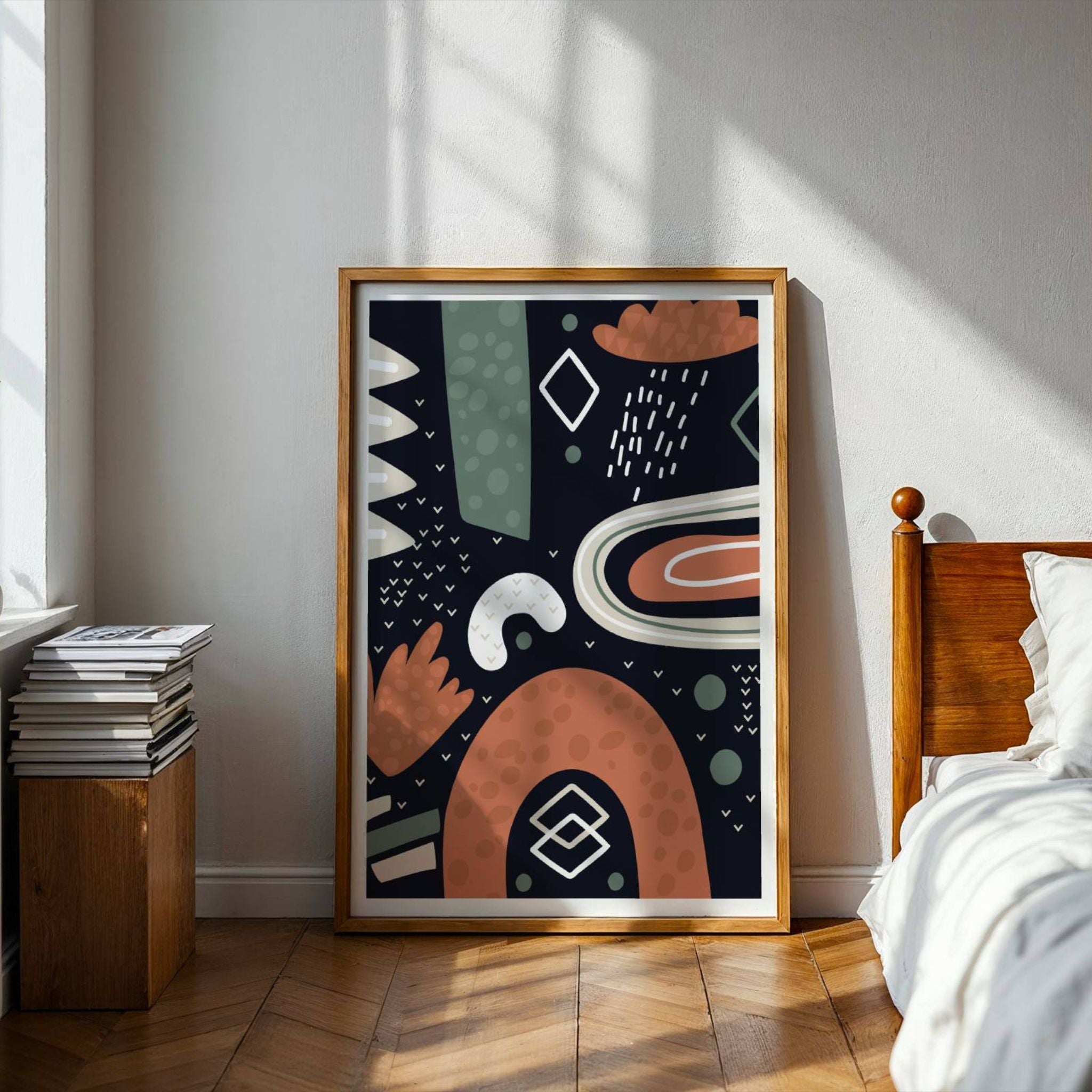 Nordic Abstractions No2 grafisk plakat i terrakotta, grønt og sort, stående i ramme i lyst soverom