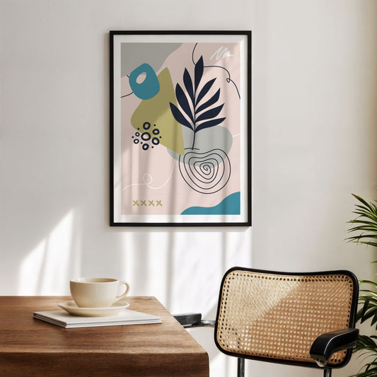 Nordisk abstrakt plakat med botaniske former over skrivebord i moderne interiør