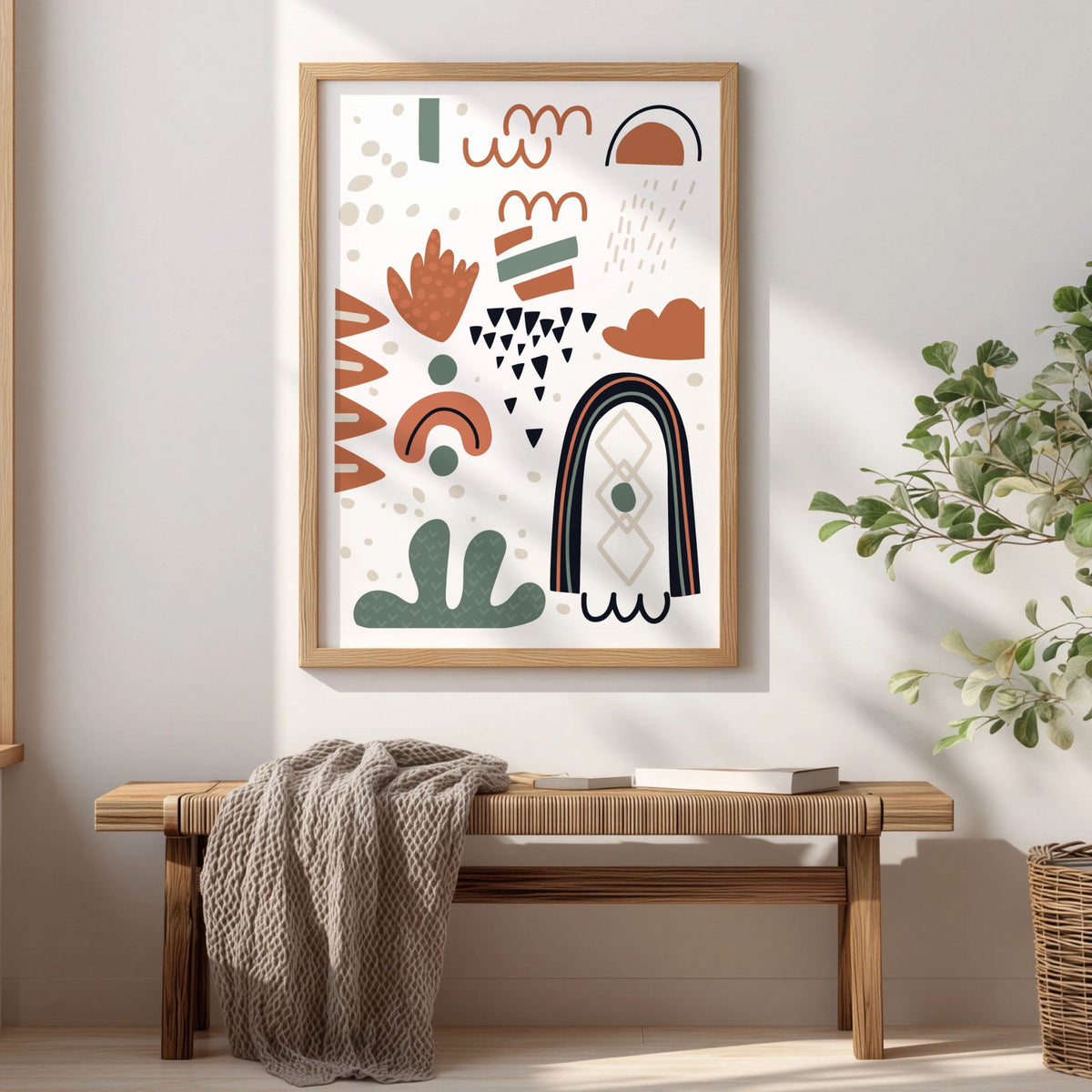 Open Rhythm grafisk plakat i eikeramme over trebenk i lyst nordisk interiør