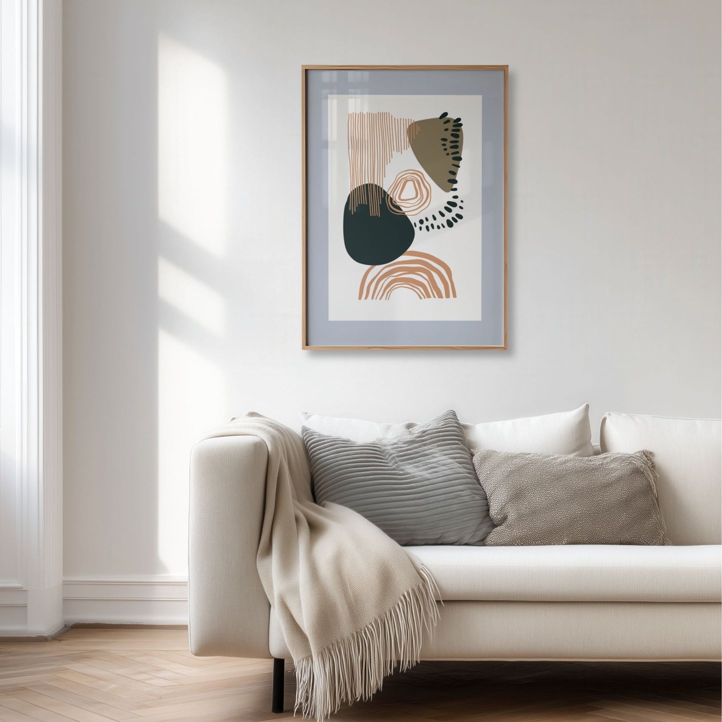 Organic Patterns No3 abstrakt plakat over sofa i lyst skandinavisk interiør