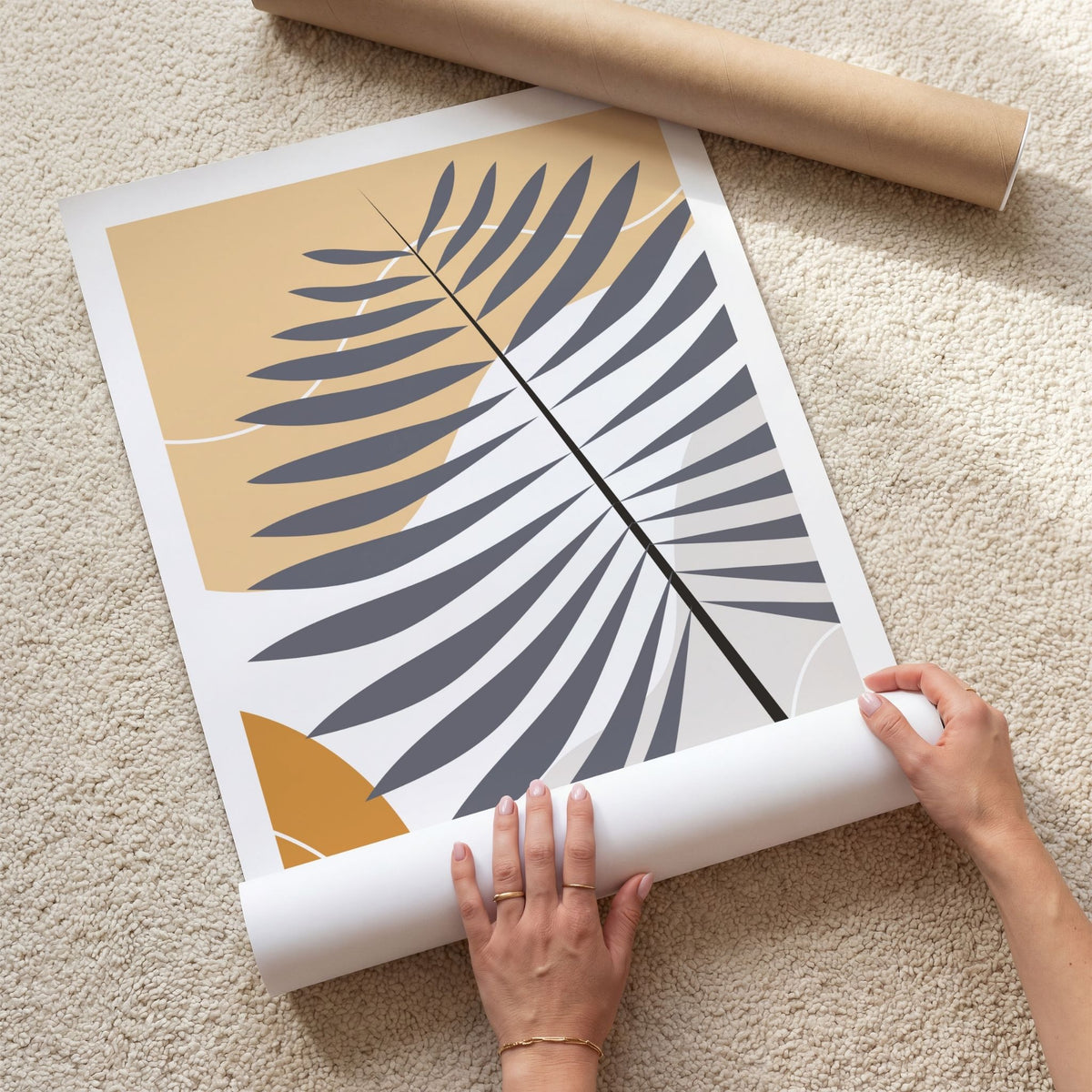 Palm Shadow grafisk boho-plakat med nærbilde av stort stilisert palmeblad og organiske former