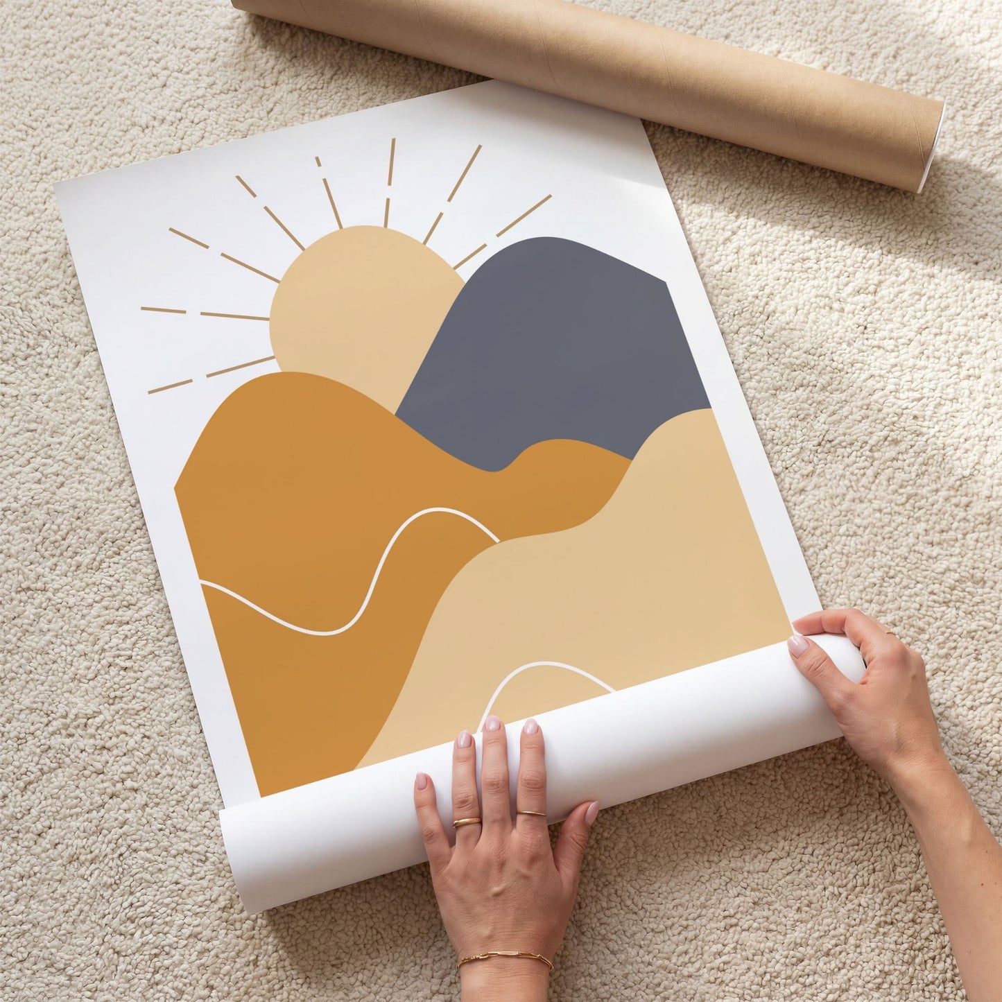 Rising Sun grafisk boho-plakat med nærbilde av sol og bølgende landskapsformer i jordtoner