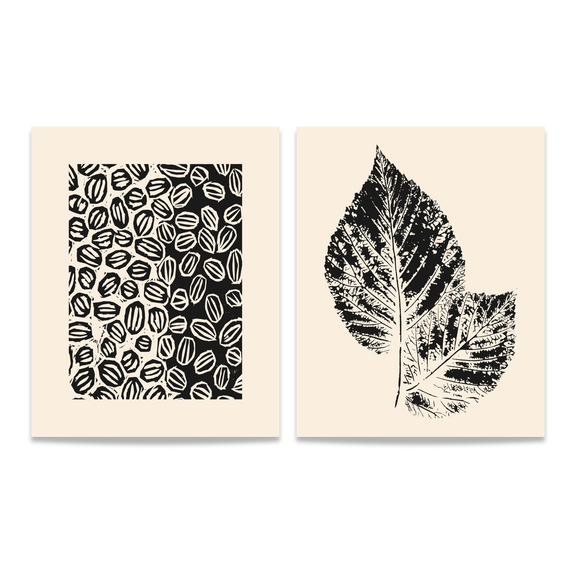 Duo med grafiske naturmotiver fra Soft Balance Collection på lys bakgrunn. Format 40x50