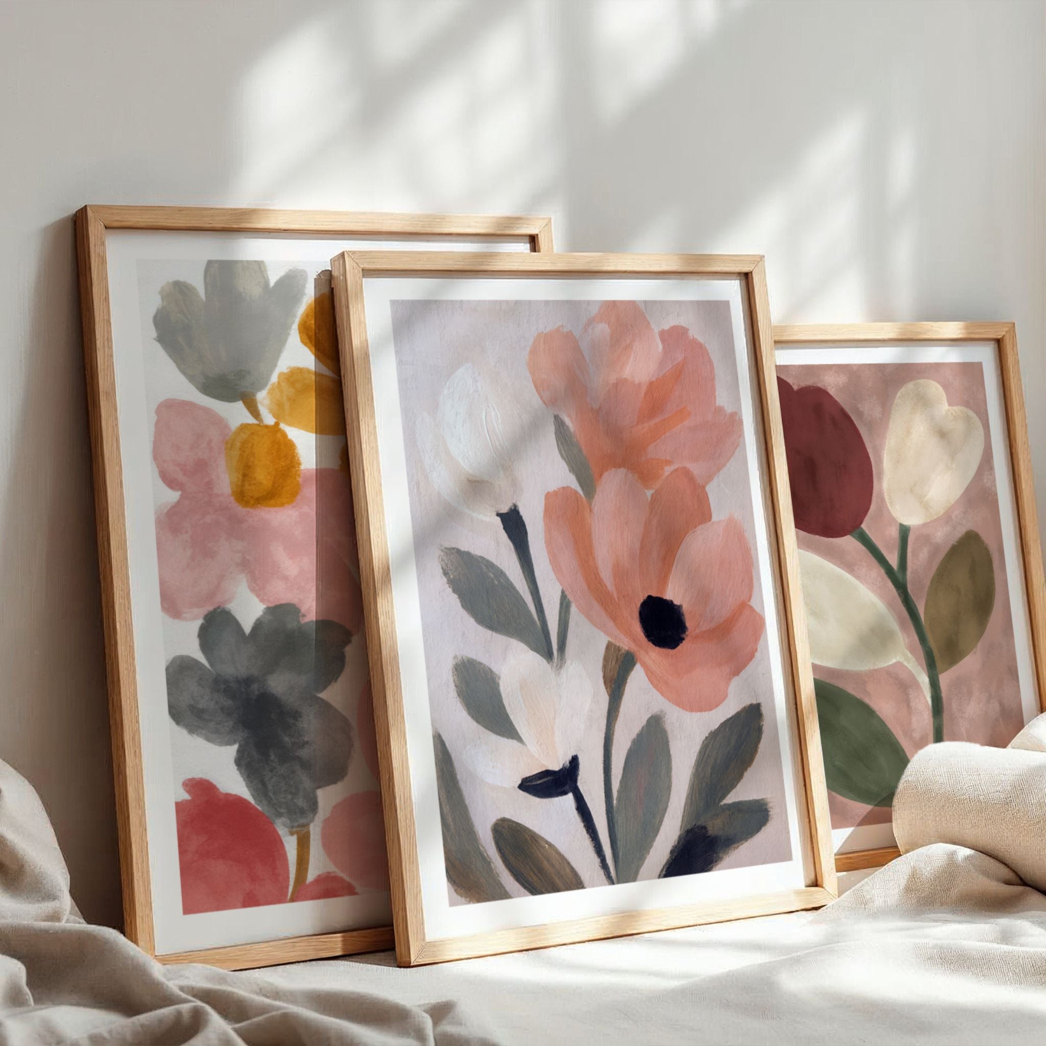 Spring Bloom Soft Blossom plakat vist sammen med andre plakater fra Spring Bloom Collection