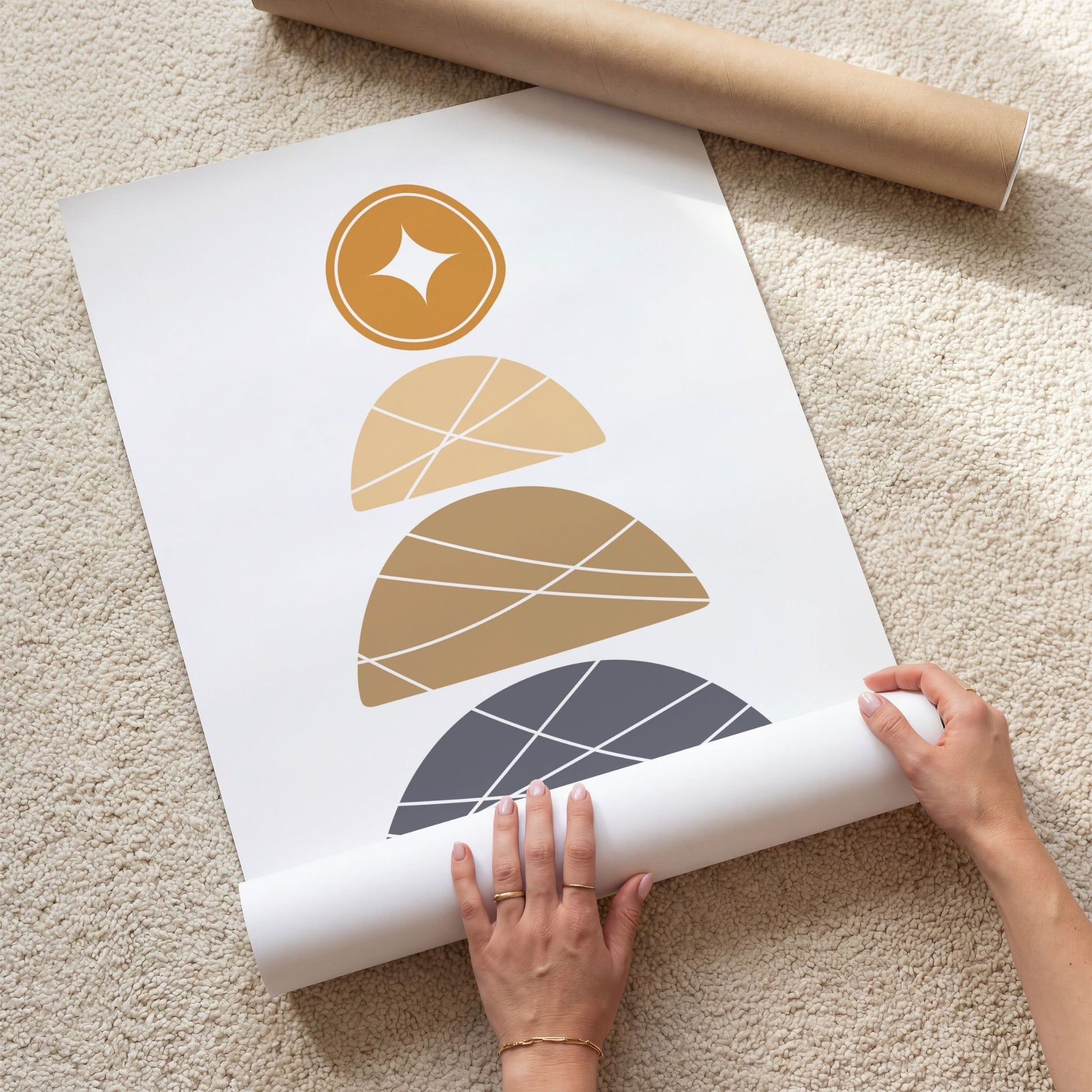 Stacked Horizons grafisk plakat med stablede former og organiske linjer i oker, sand, taupe og grått