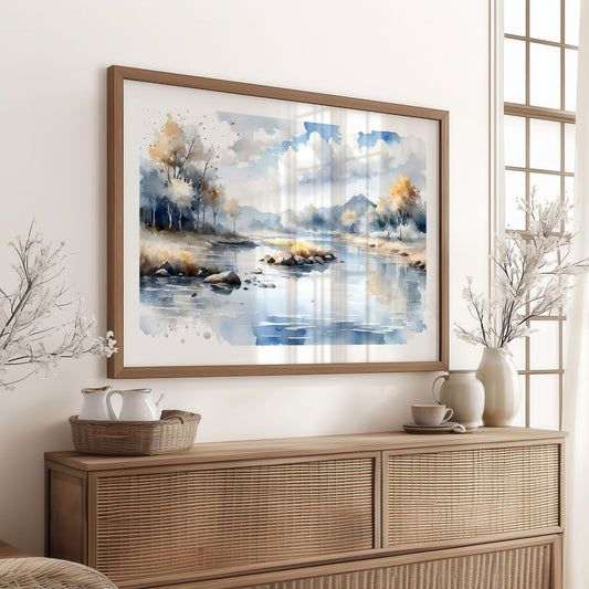Still Lake Light horisontal plakat over skjenk i lyst nordisk interiør