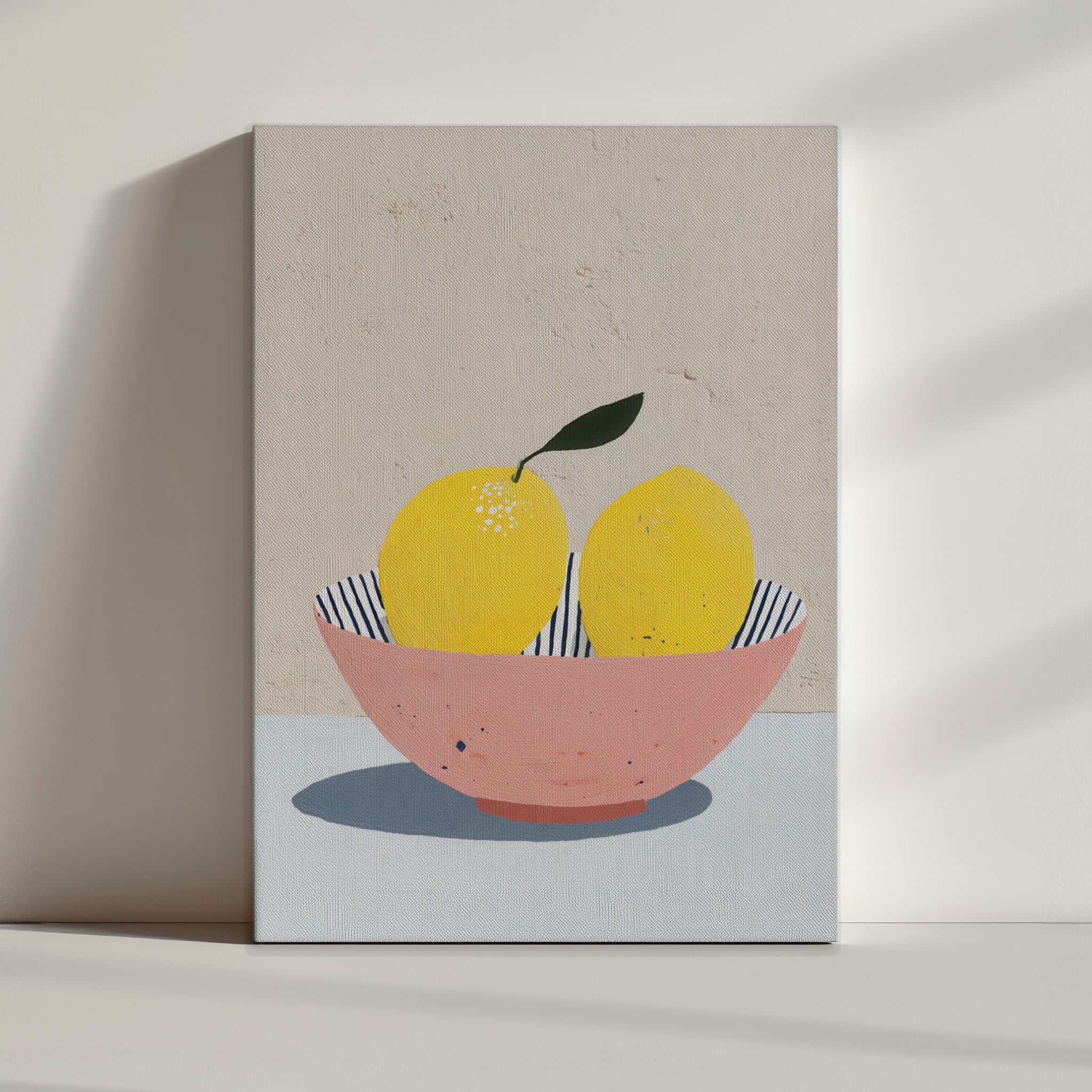 Stilren motiv med sitroner i skål på lerret, gjengitt i myke former og rolige farger fra serien Still Life & Everyday Calm. Miljøbilde.